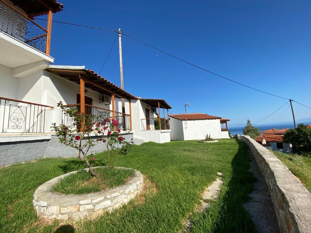Valmas Village Skiathos Town Exterior photo