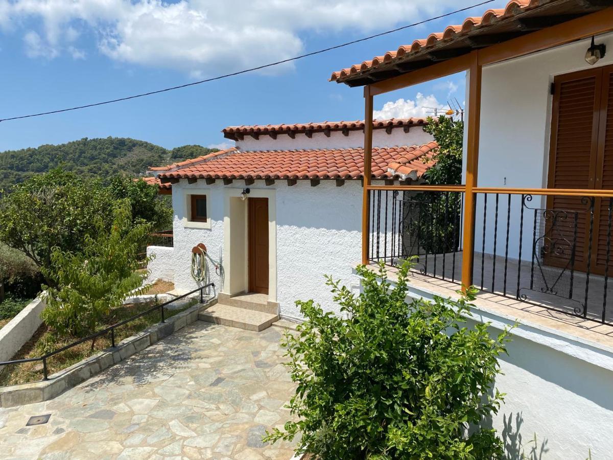 Valmas Village Skiathos Town Exterior photo