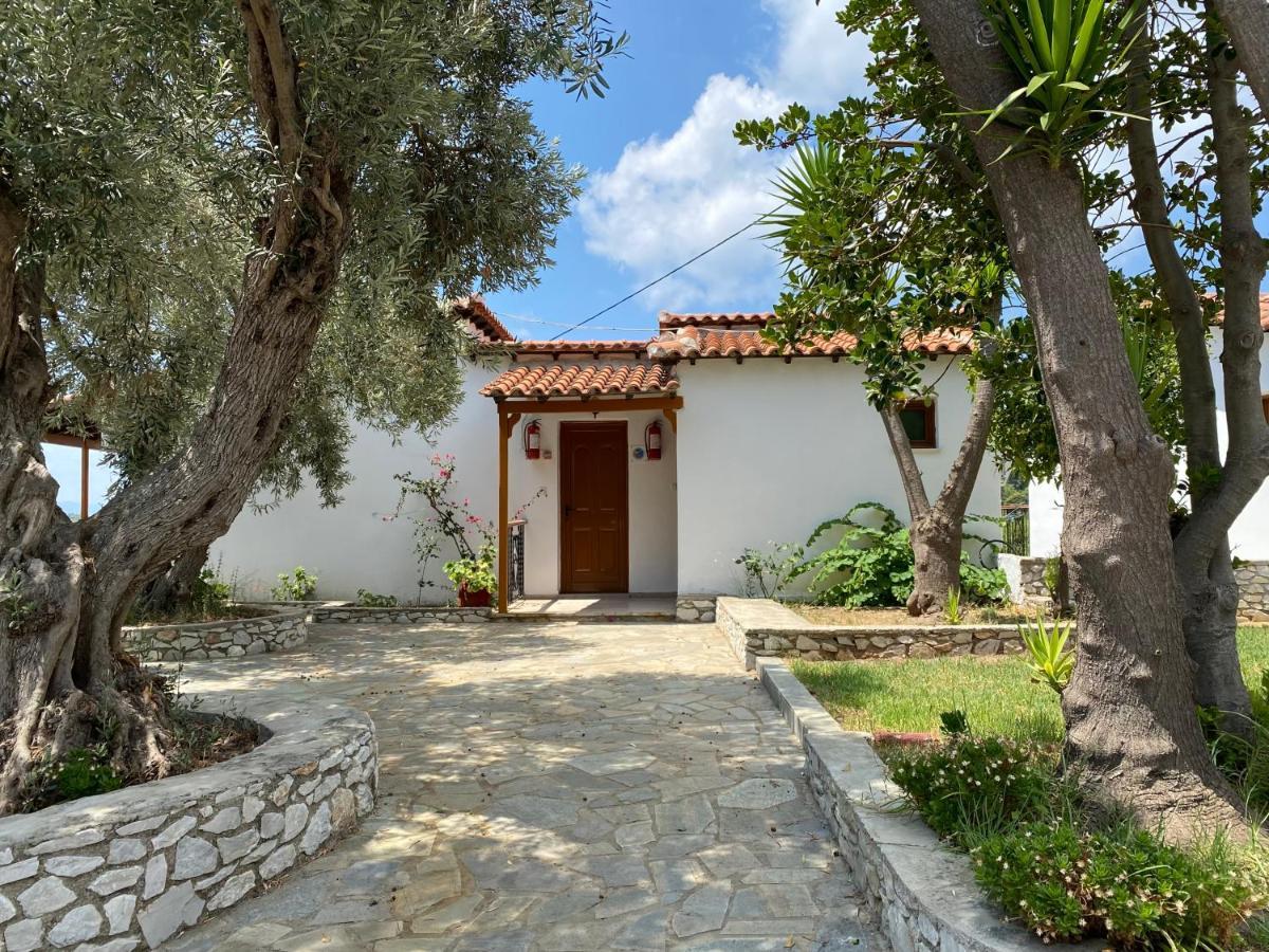 Valmas Village Skiathos Town Exterior photo
