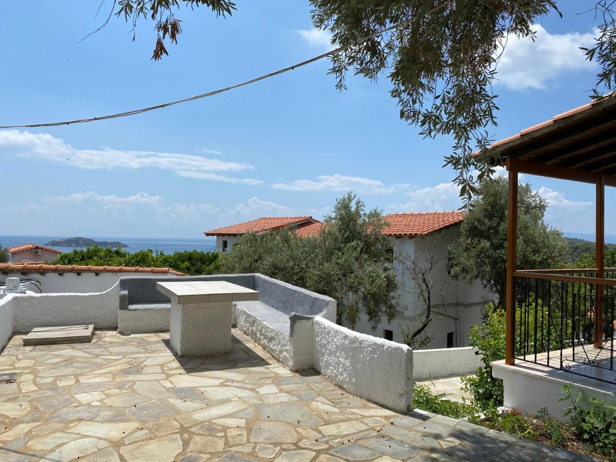 Valmas Village Skiathos Town Exterior photo