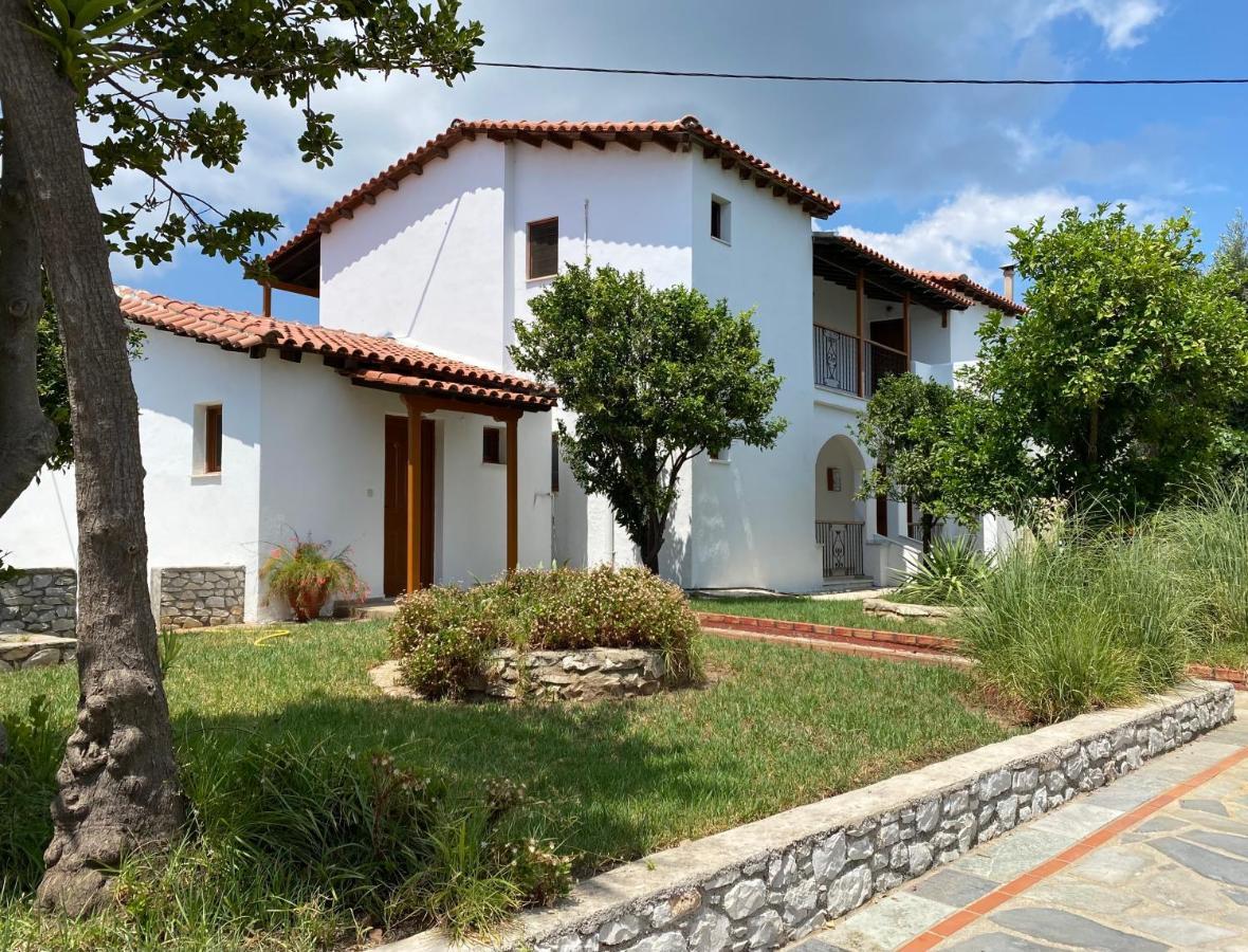 Valmas Village Skiathos Town Exterior photo