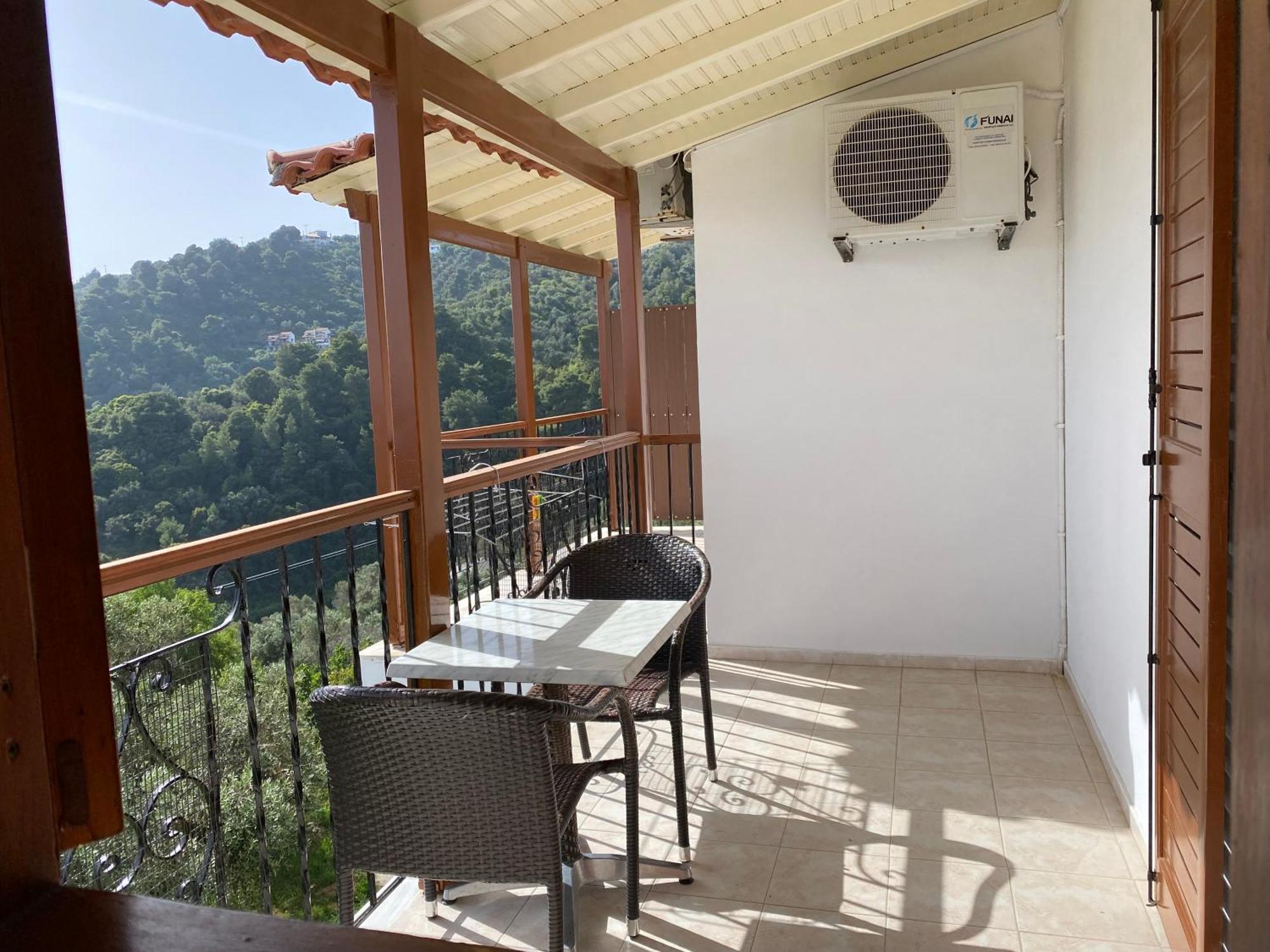 Valmas Village Skiathos Town Exterior photo